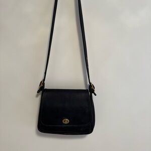Vintage Coach Shoulder/Crossbody bag